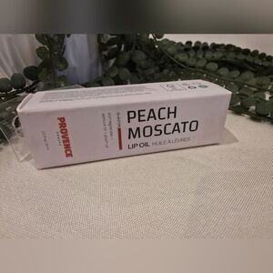 Provence Lip Oil Peach Moscato